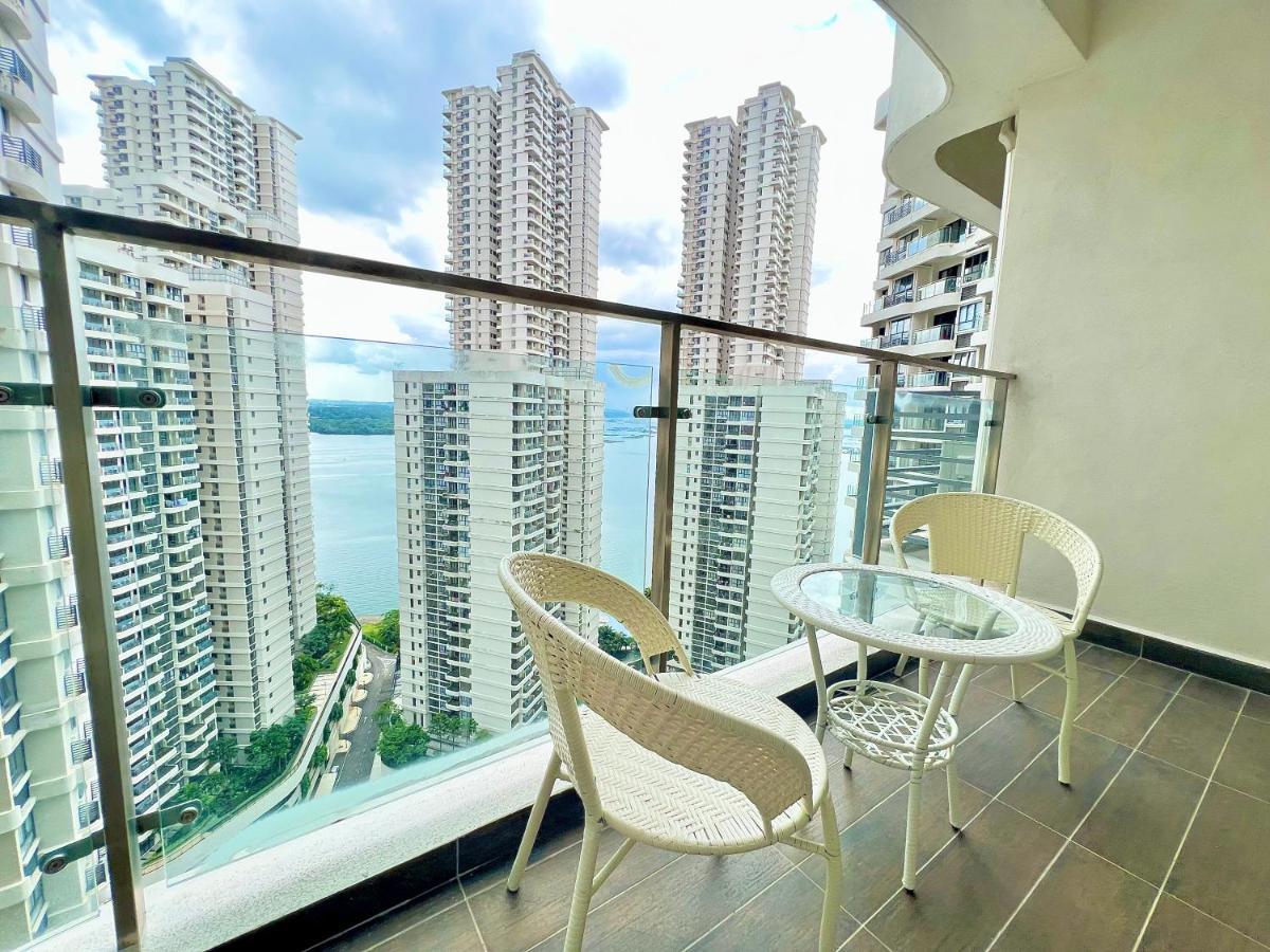 Country Garden Danga Bay By Luxecocoo Ck *
